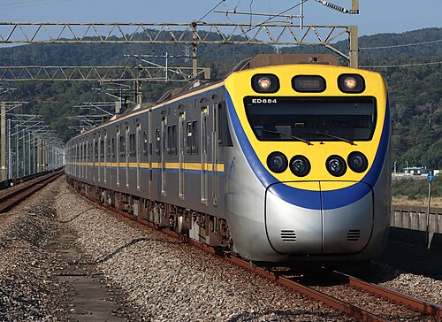 EMU884 at Tai'an